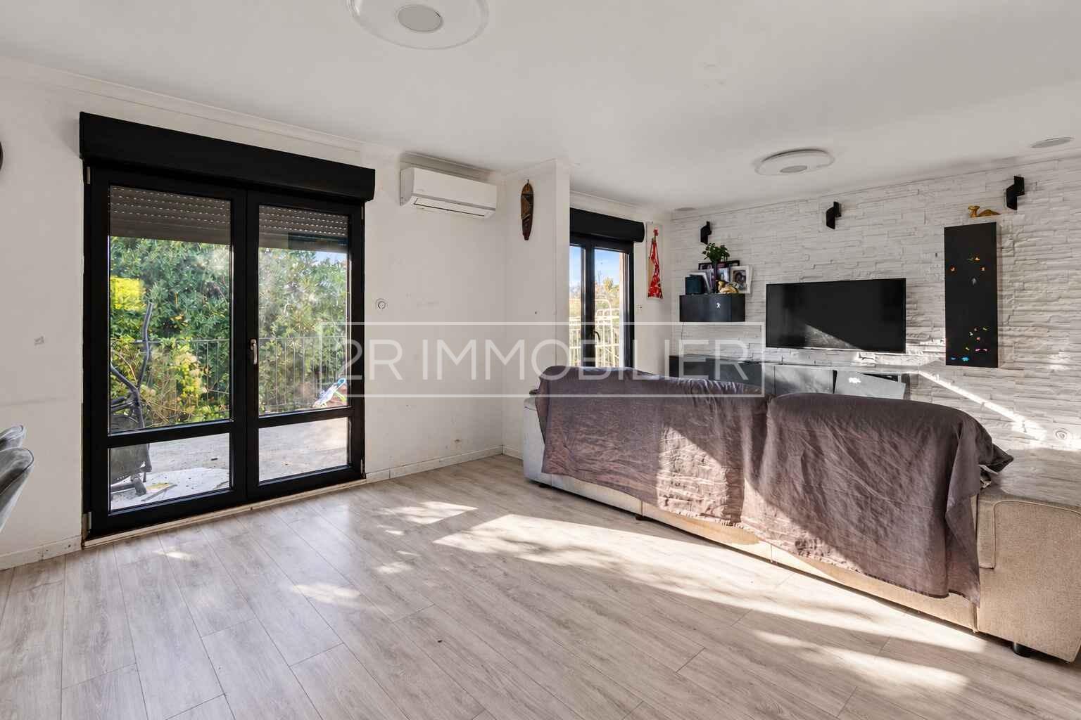 Maison 6 pièces 101 m² · à Thorigny-sur-Marne · 101 m² · 380 000 €